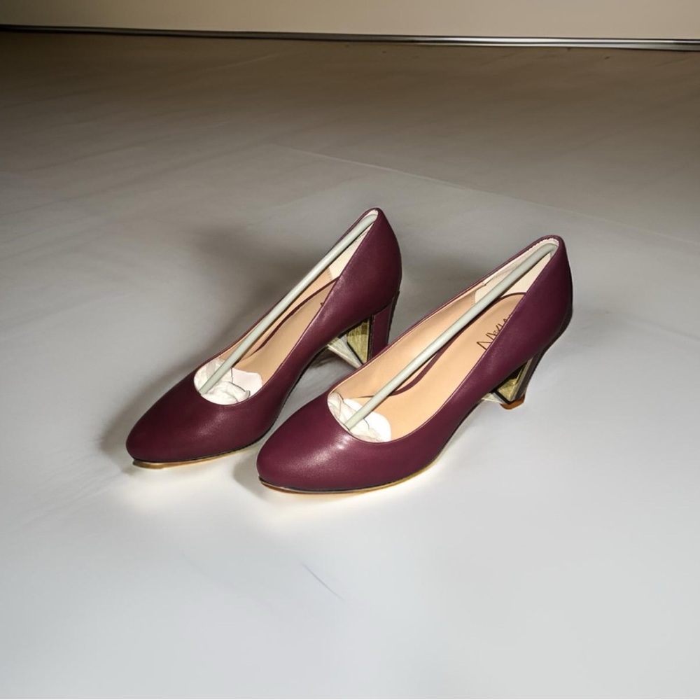 Iman Platinum Leather Power Pump Pumps Heel Shoe Sangria - NEW